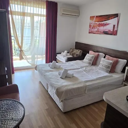 Apartamento Aphrodite 2 *